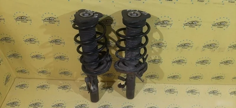 Стойка Ford Focus 3 1709759, передняя