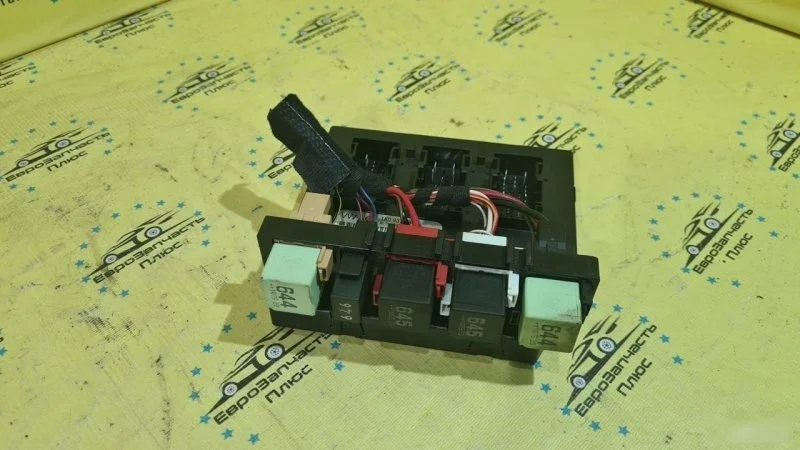 Блок бортовой сети Skoda Octavia A5 1K0937084D 1Z