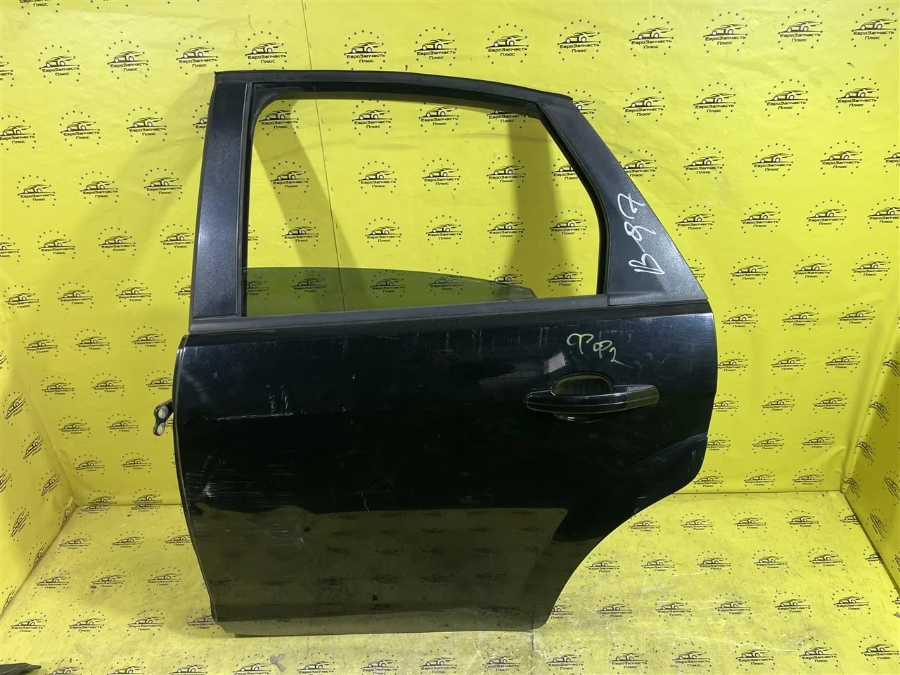 Дверь Ford Focus 2 1702402, задняя левая