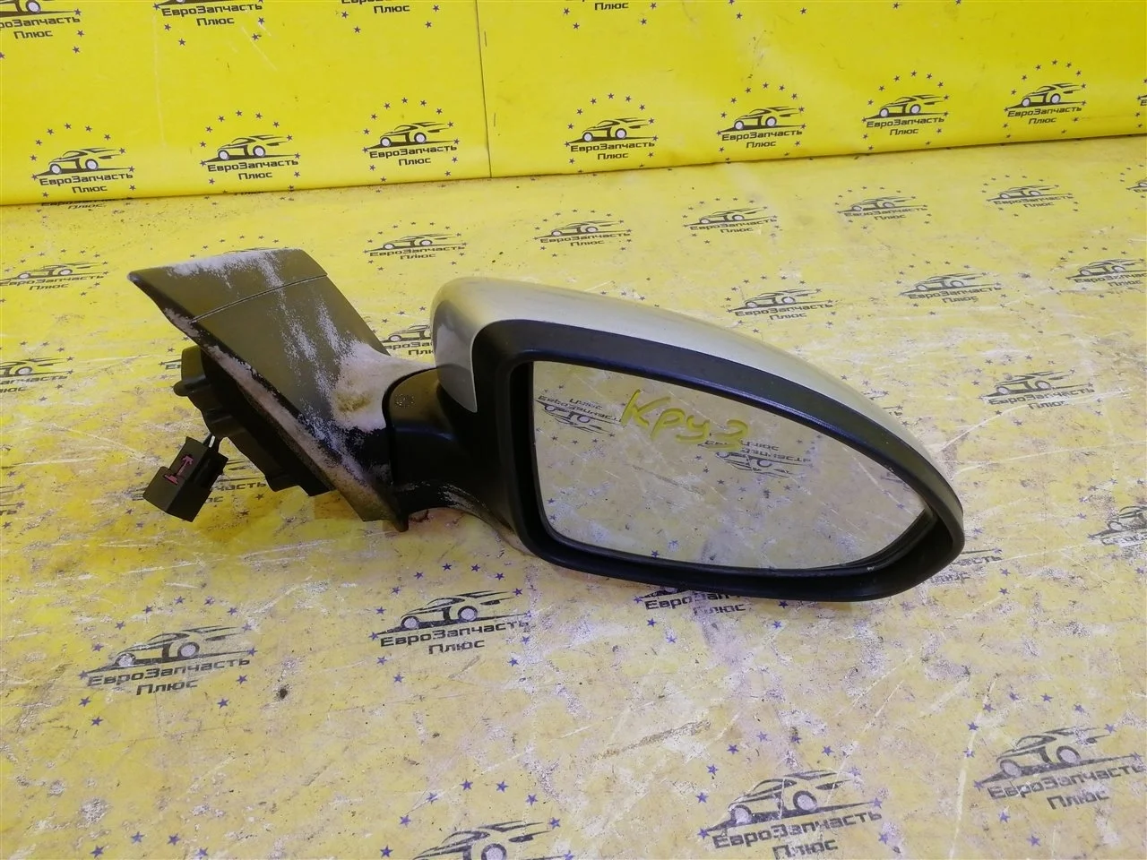 Зеркало заднего вида боковое Chevrolet Cruze 95063313 J300, переднее правое