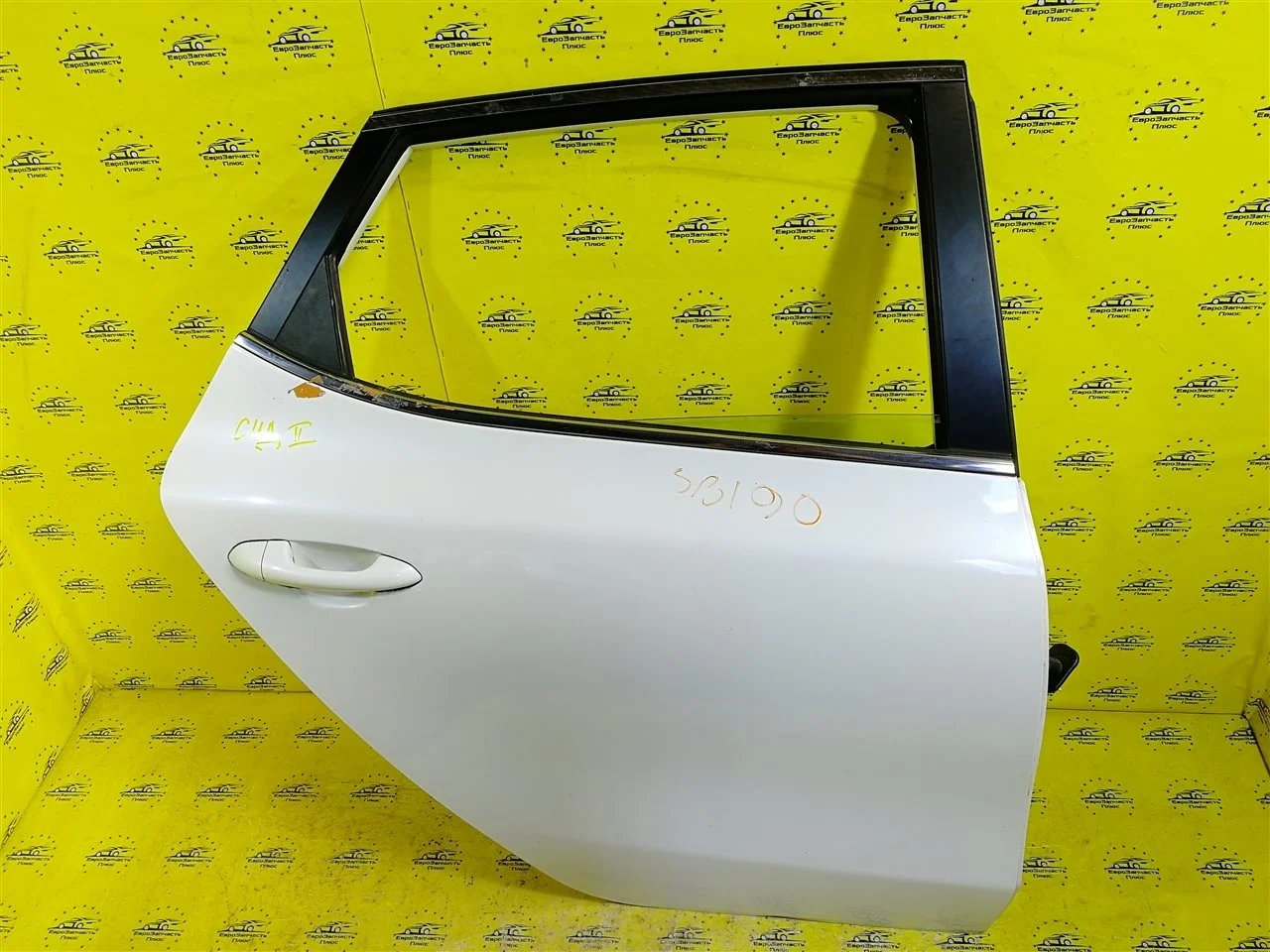 Дверь Kia Ceed 2 77003A2000 JD, задняя правая