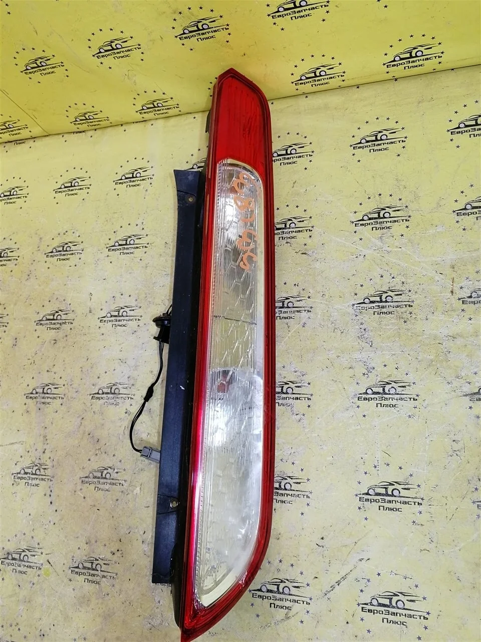 Фонарь Ford Focus 2 1520757, задний правый