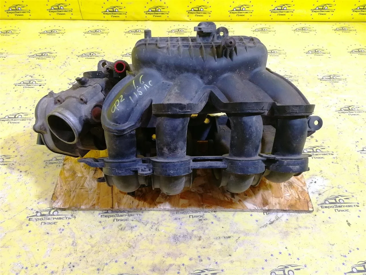 Впускной коллектор Ford Focus 2 4M5G9424CE