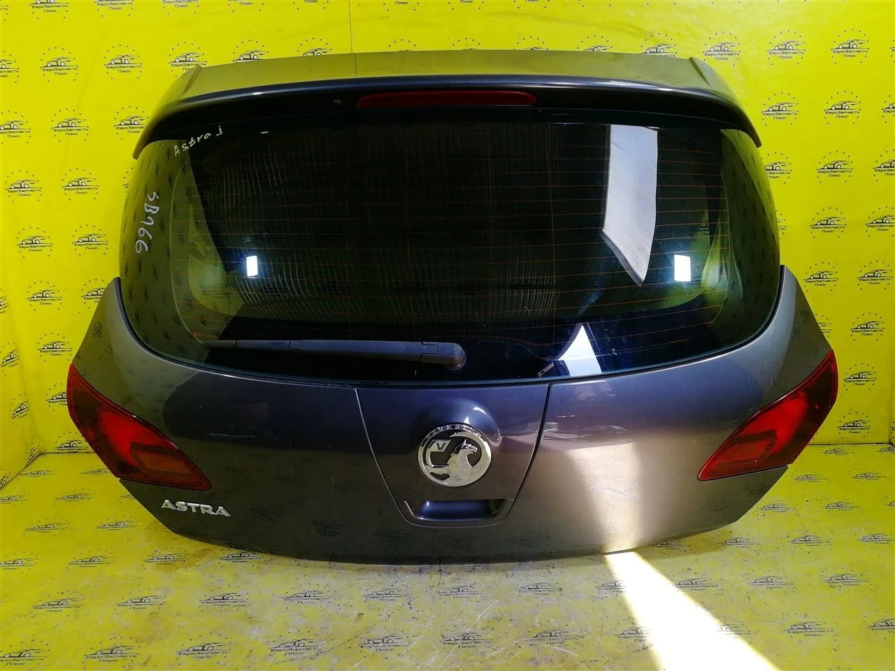 Крышка багажника Opel Astra 13288625 J