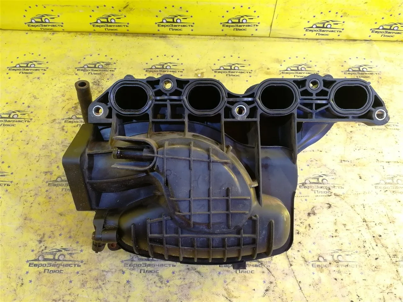 Коллектор впускной Kia Ceed 1 283112B300 ED G4FA