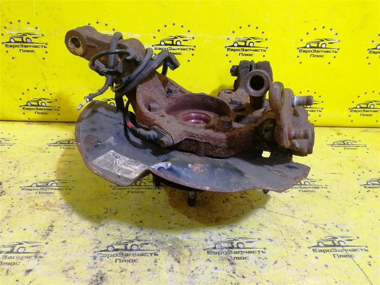 Кулак поворотный Kia Sorento 2 517162P000 XM