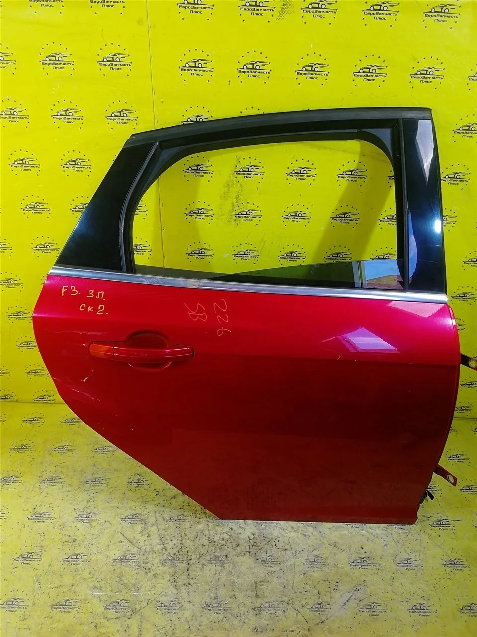 Дверь Ford Focus 3 2172759, задняя правая