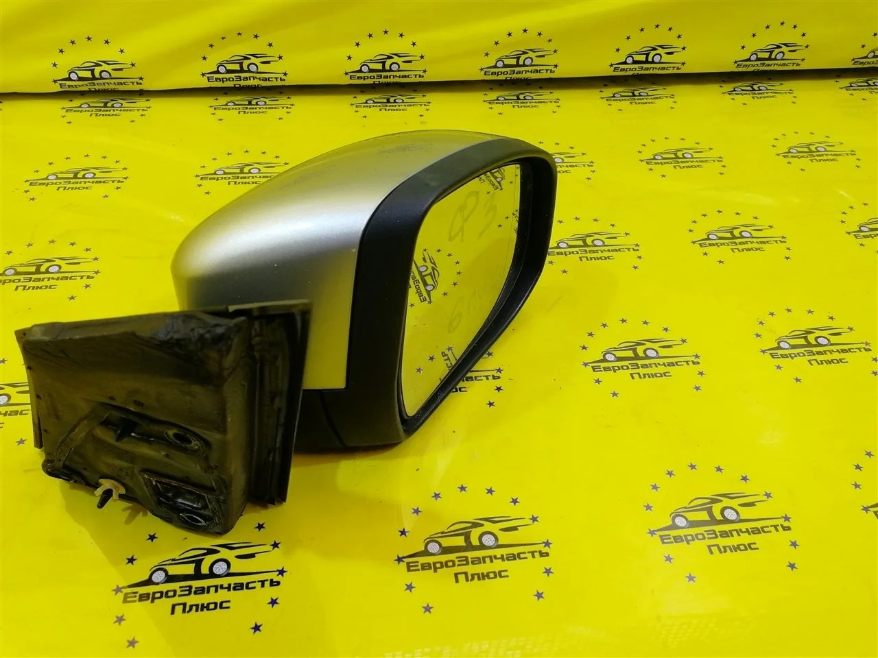 Зеркало Ford Focus 3 2143356, переднее правое