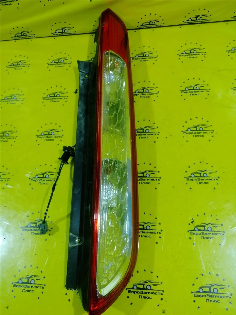 Фонарь Ford Focus 2 1520757, задний правый