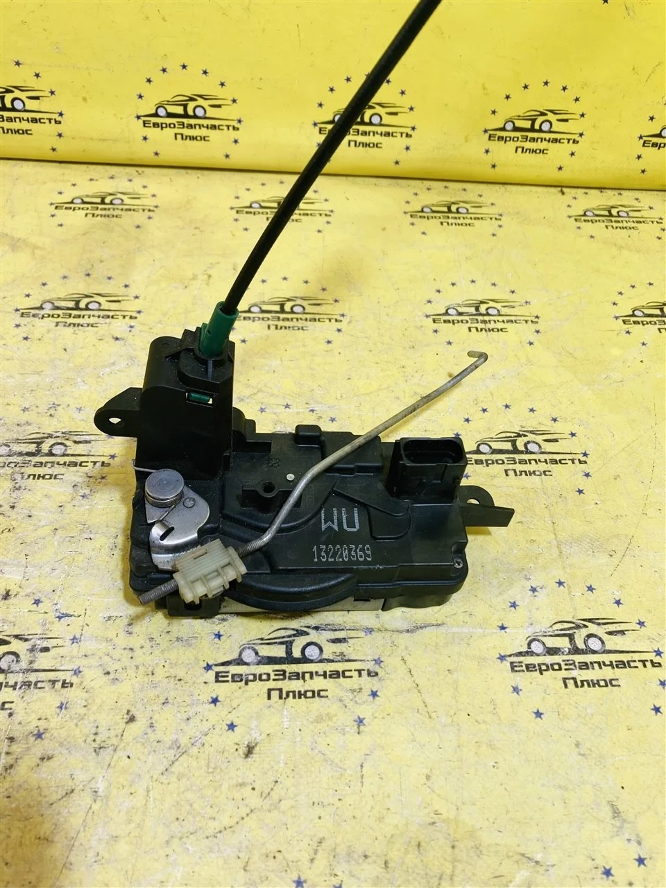 Замок двери Opel Astra 13220369 H, передний левый