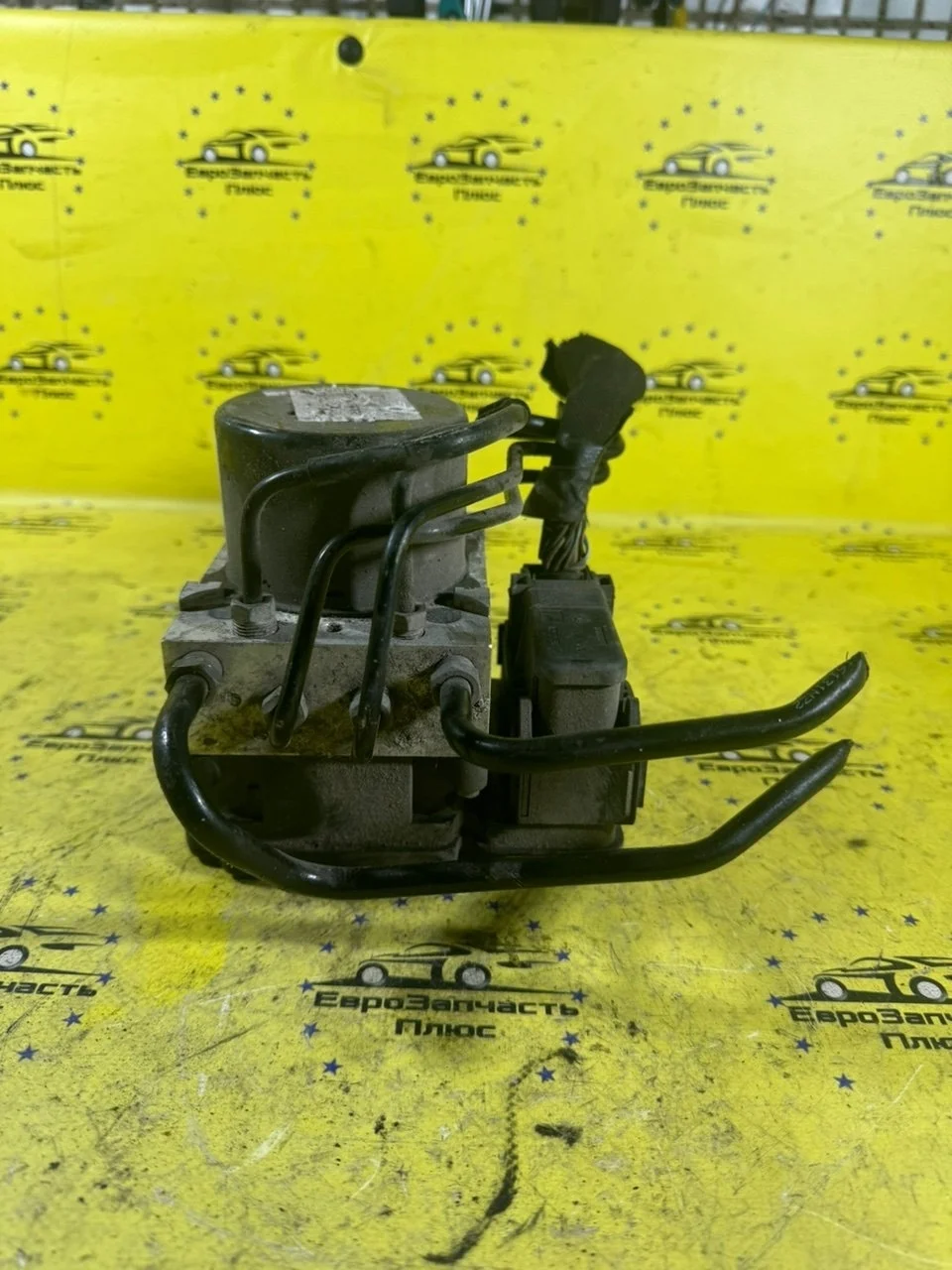 Блок ABS Ford Focus 3 BV612C405AL