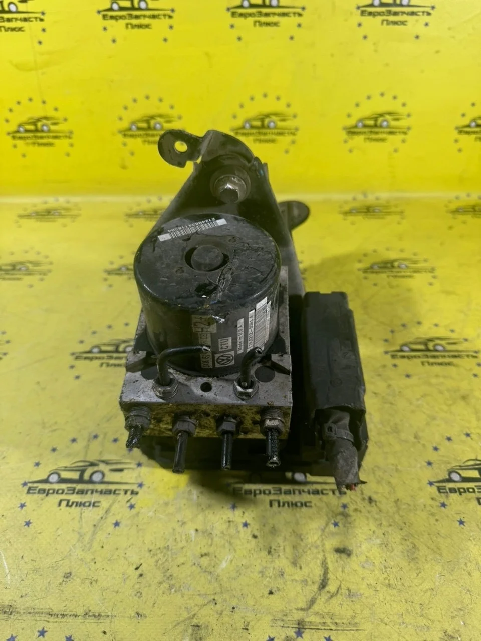 Блок ABS Volkswagen Golf 6 1K0614517CE MK6