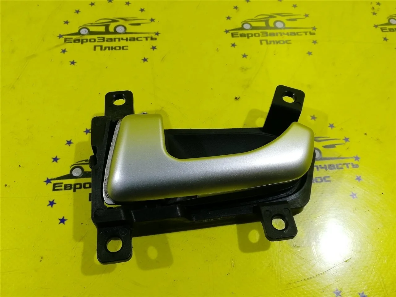 Ручка двери Kia Sportage 3 826103U000 SL, левая