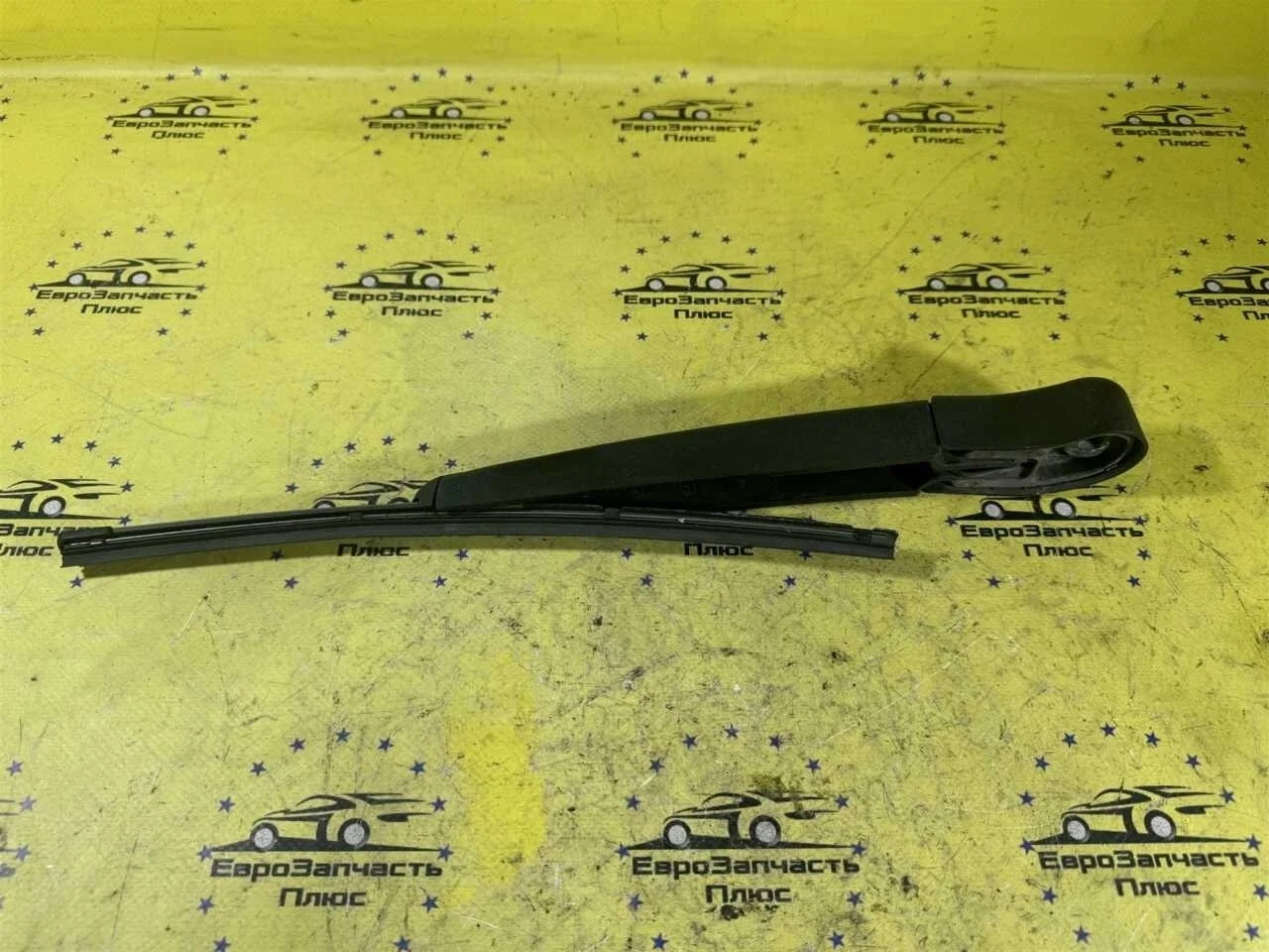 Дворник задний Kia Ceed 2 98811A2000 JD