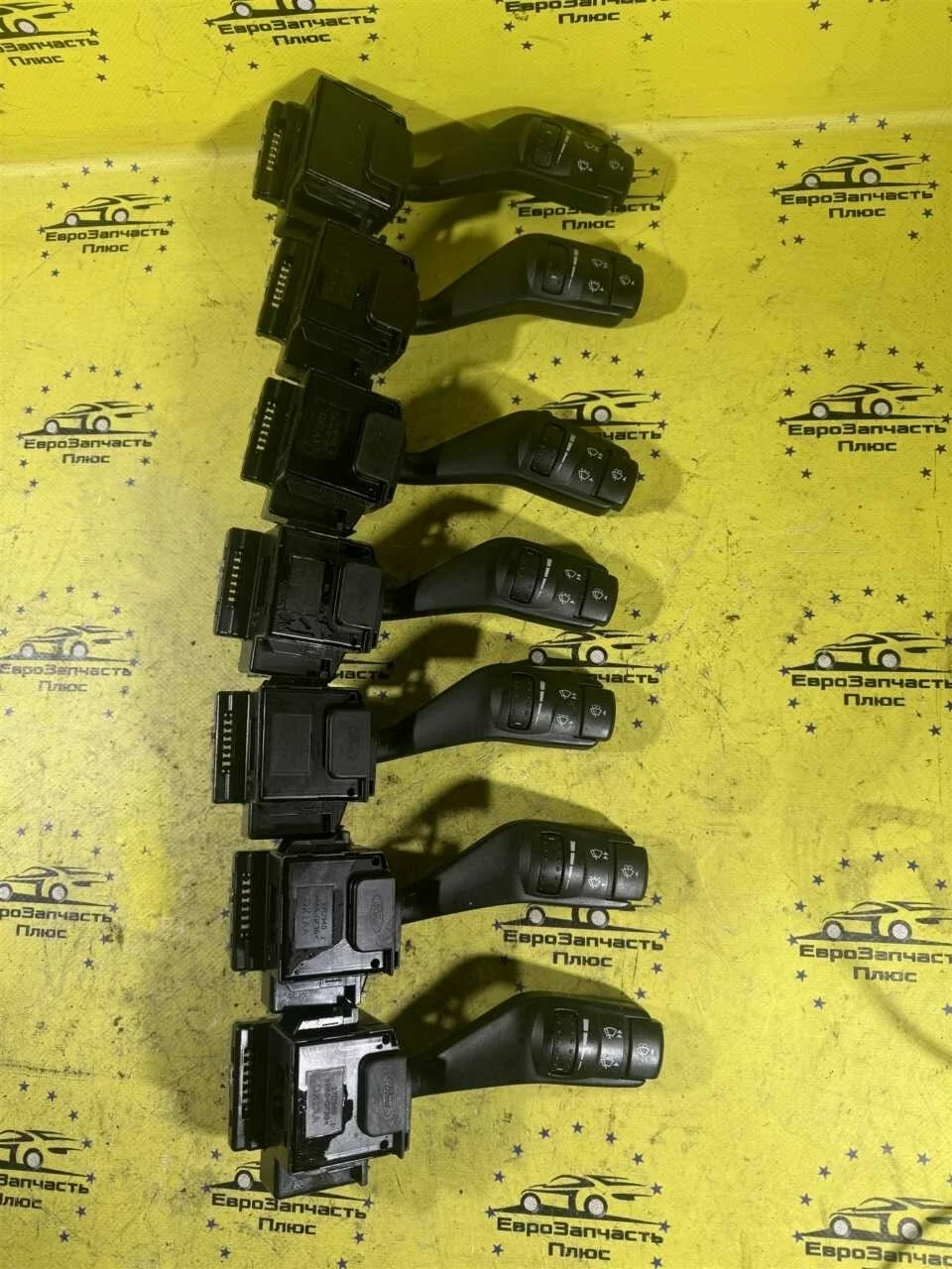 Переключатель подрулевой Ford Focus 2 4M5T17A553BD, передний правый