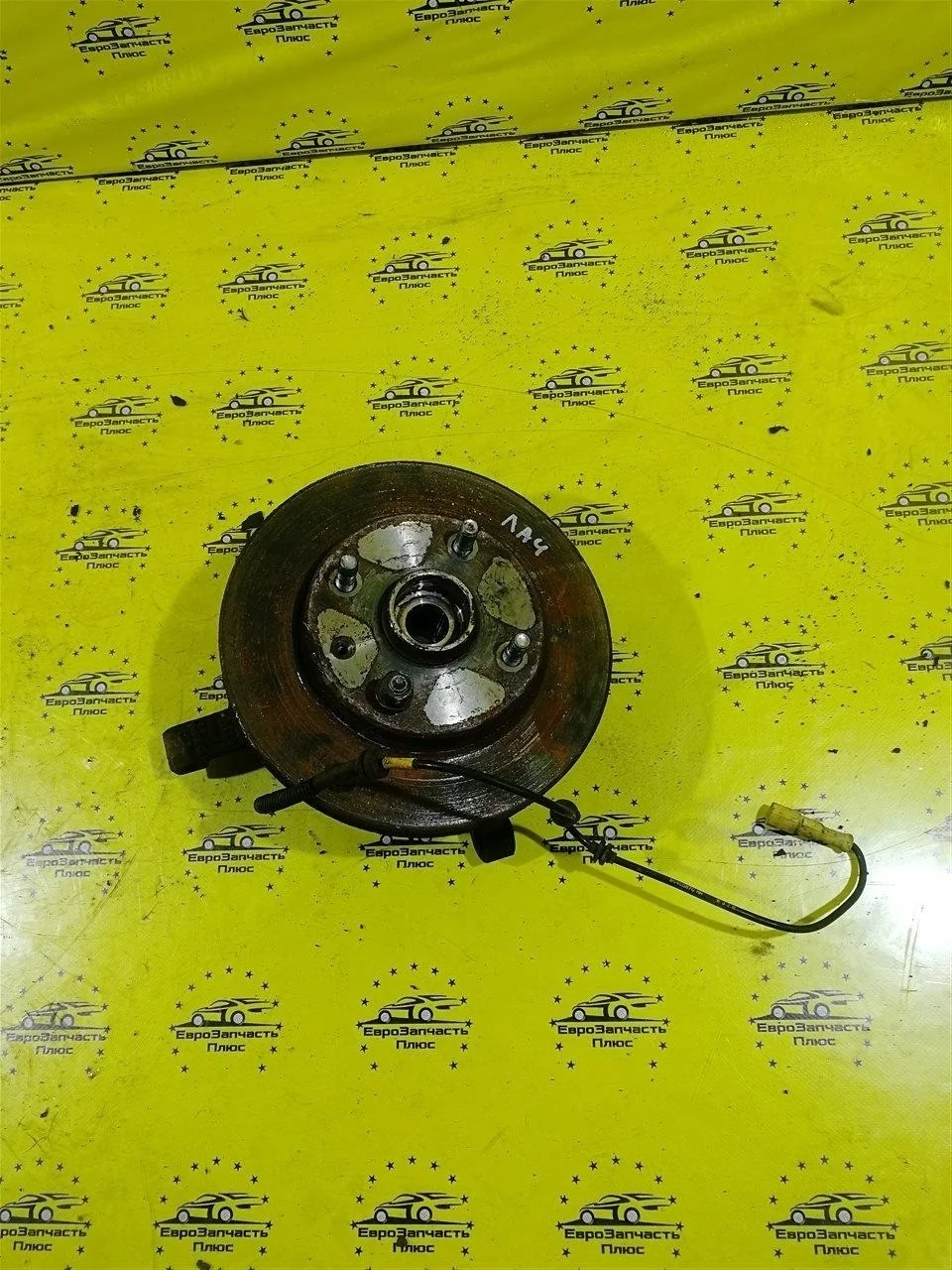 Поворотный кулак со ступицей Chevrolet Lacetti 96488824 J200, передний правый