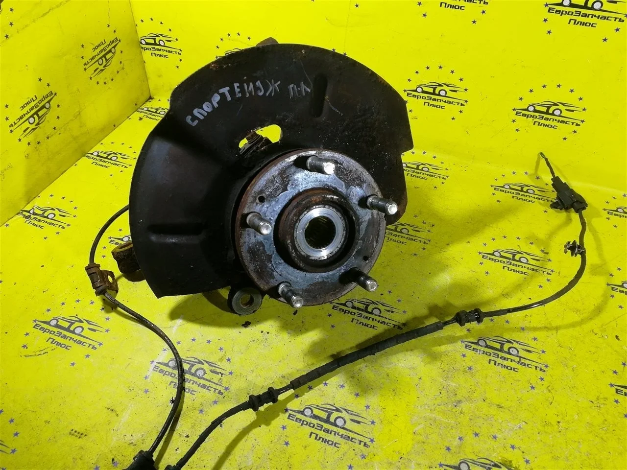 Кулак поворотный Kia Sportage 3 517153U000 SL, передний левый