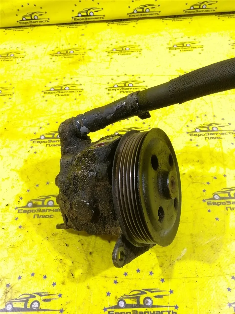 Насос ГУР Land Rover Discovery 4 LR014090 L319