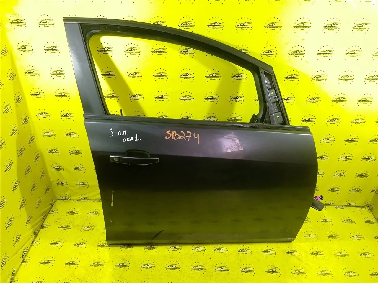 Дверь Opel Astra 13285607 J, передняя правая