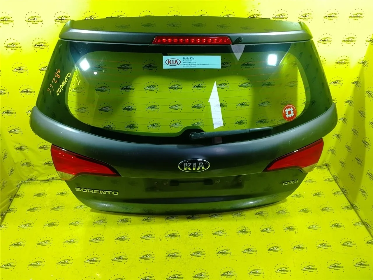 Крышка багажника Kia Sorento 2 737002P550 XM