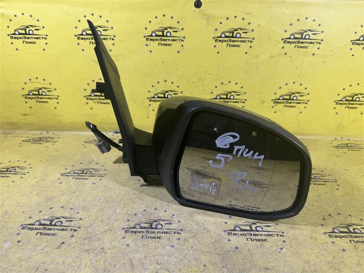 Зеркало Ford Focus 2 1728324, переднее правое