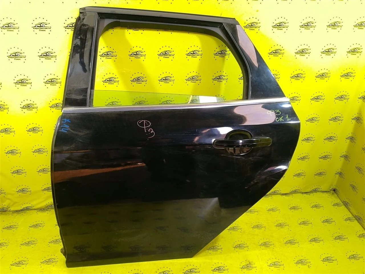 Дверь Ford Focus 3 1505763, задняя левая