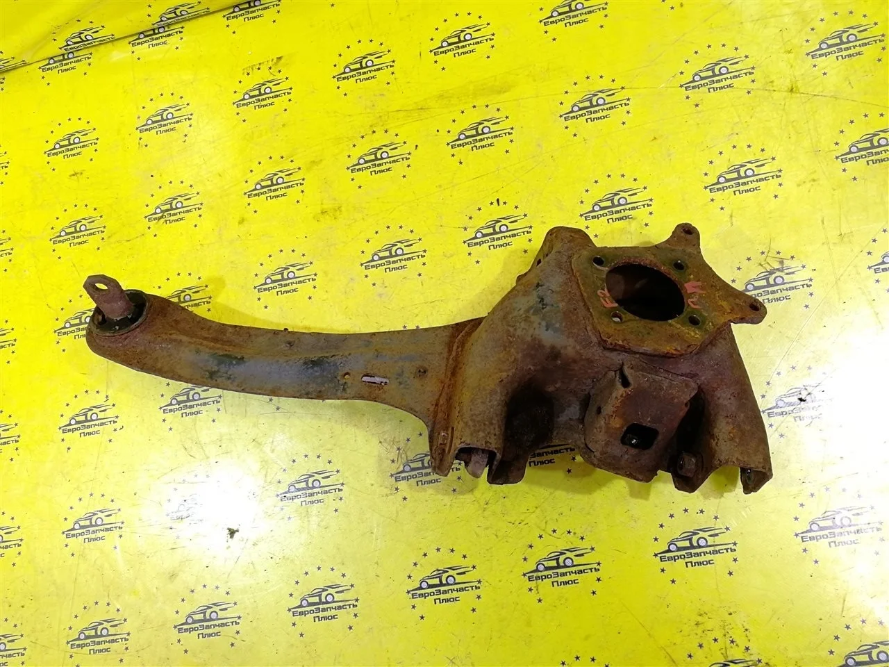 Рычаг продольный Ford Focus 2 1356213, задний левый