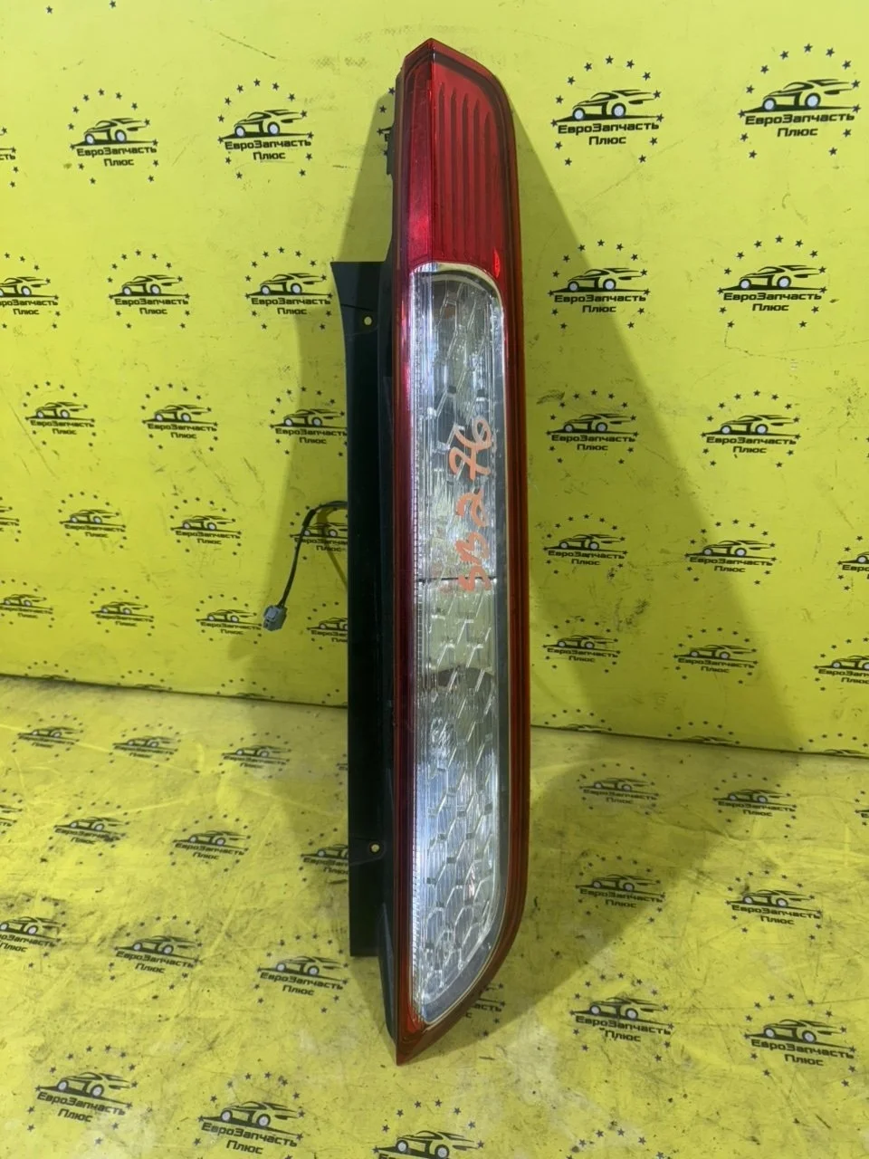Фонарь Ford Focus 2 1520757, задний правый