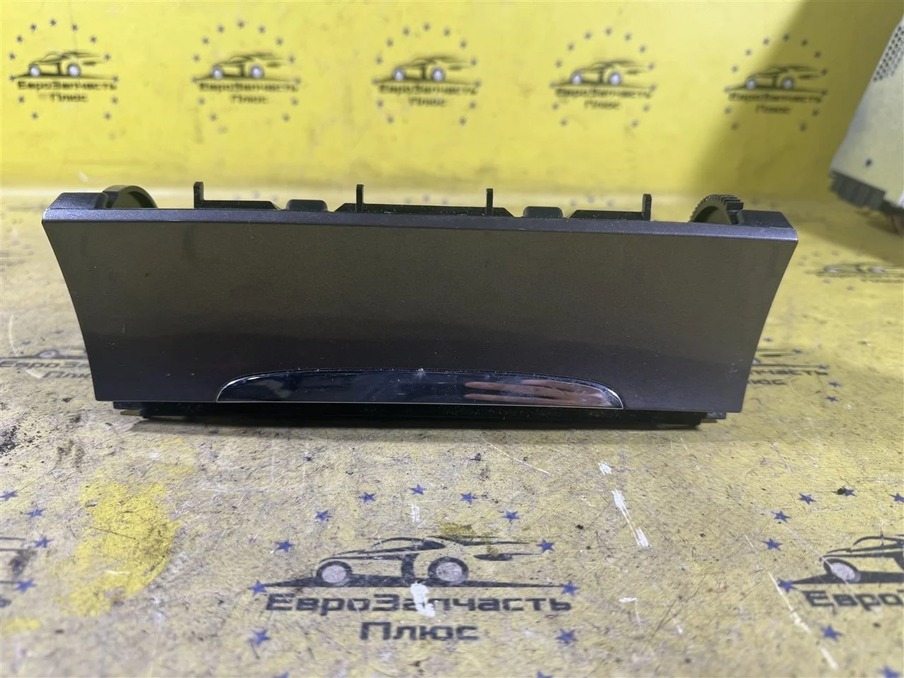 Пепельница Volkswagen Passat B6 3C0863284