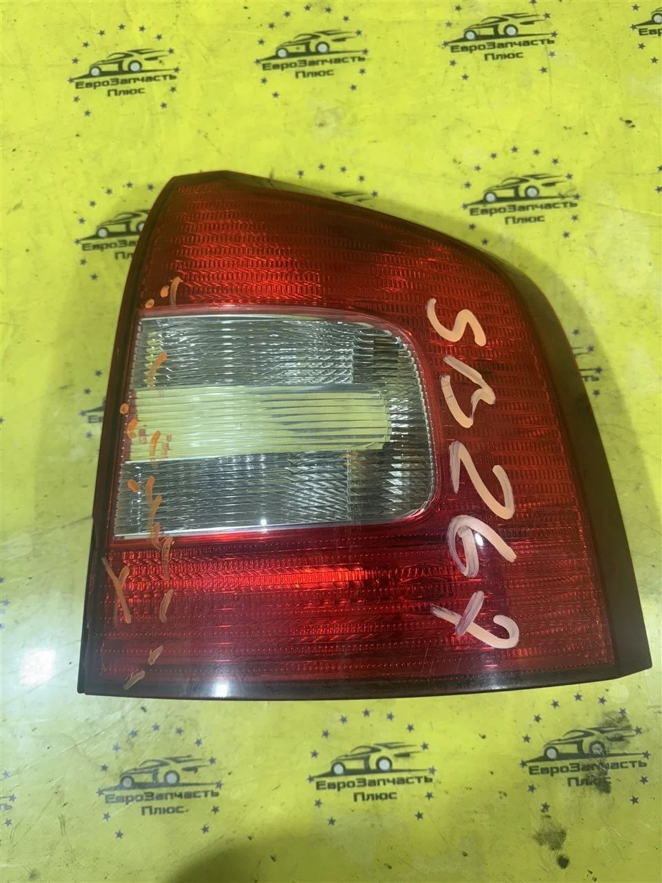 Фонарь дефект Skoda Octavia A5 1Z5945096A 1Z, задний правый