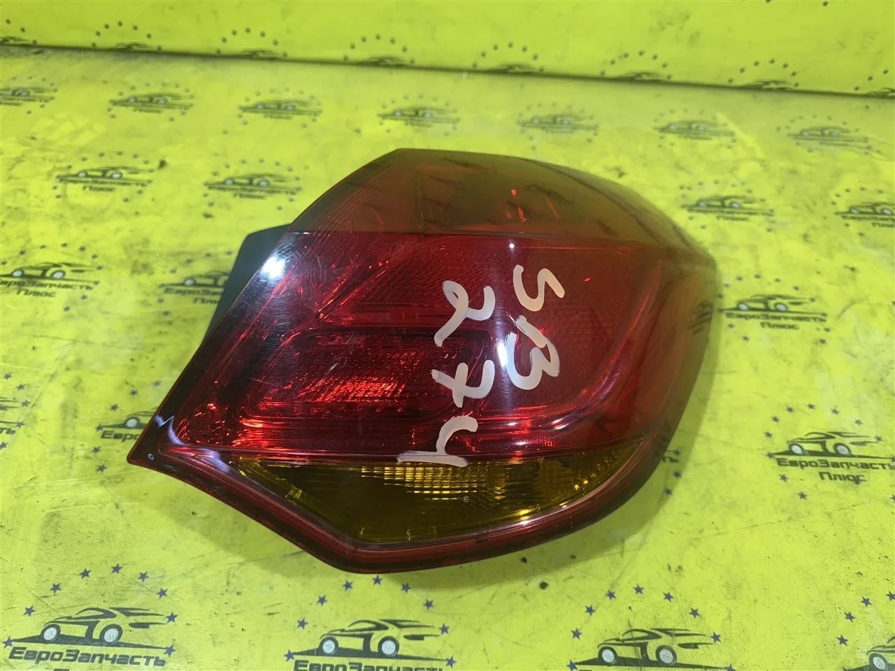 Фонарь Opel Astra 13319948 J, задний правый