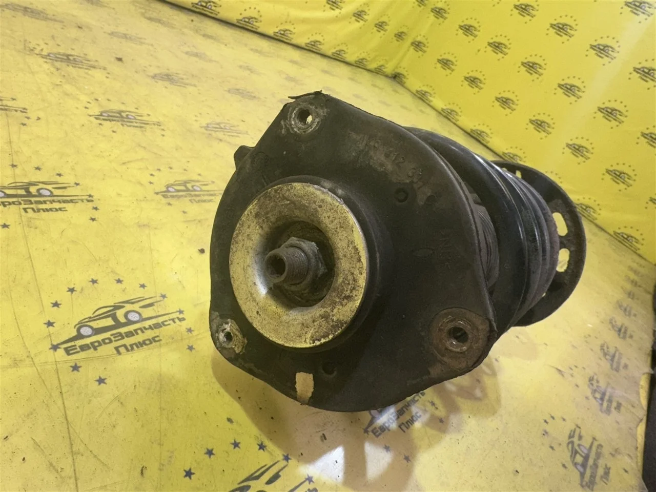 Стойка Volkswagen Passat B6 3C0413031, передняя