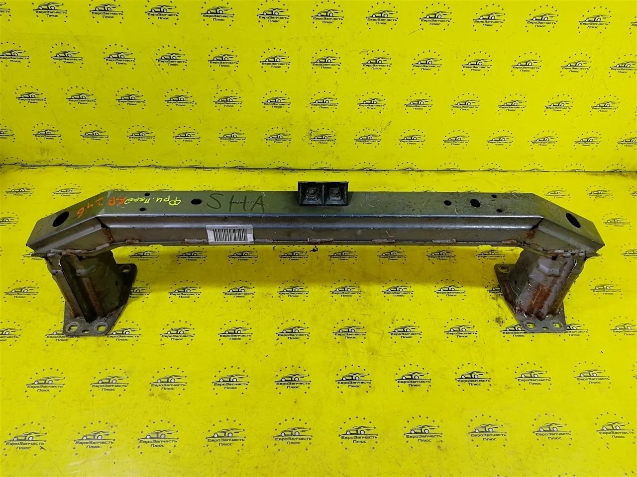 Усилитель бампера Land Rover Freelander 6H5217F021AD L359, передний