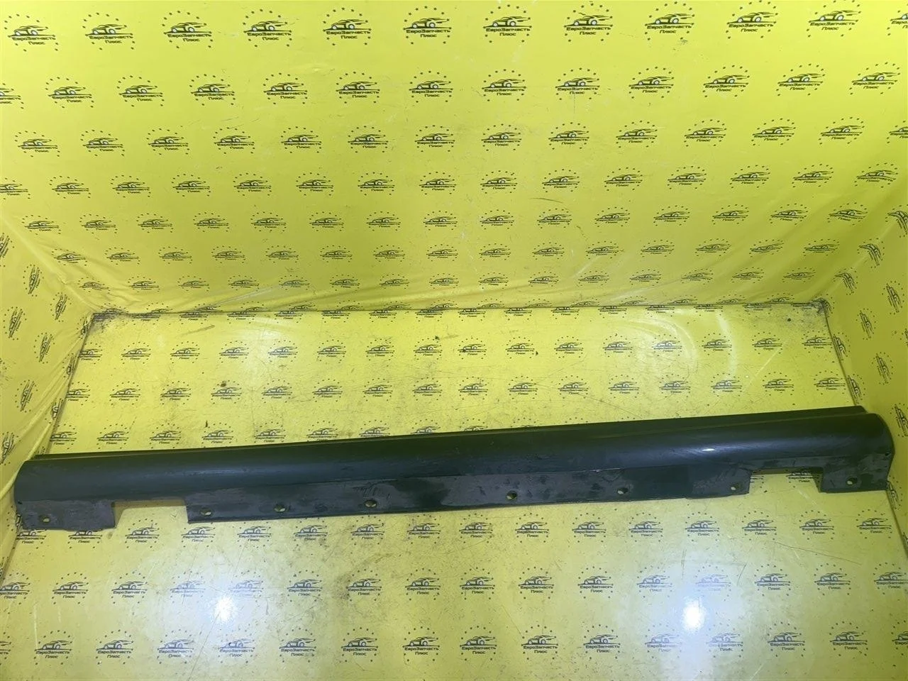 Накладка порога Mercedes-Benz C220 2046981354 W204, левая