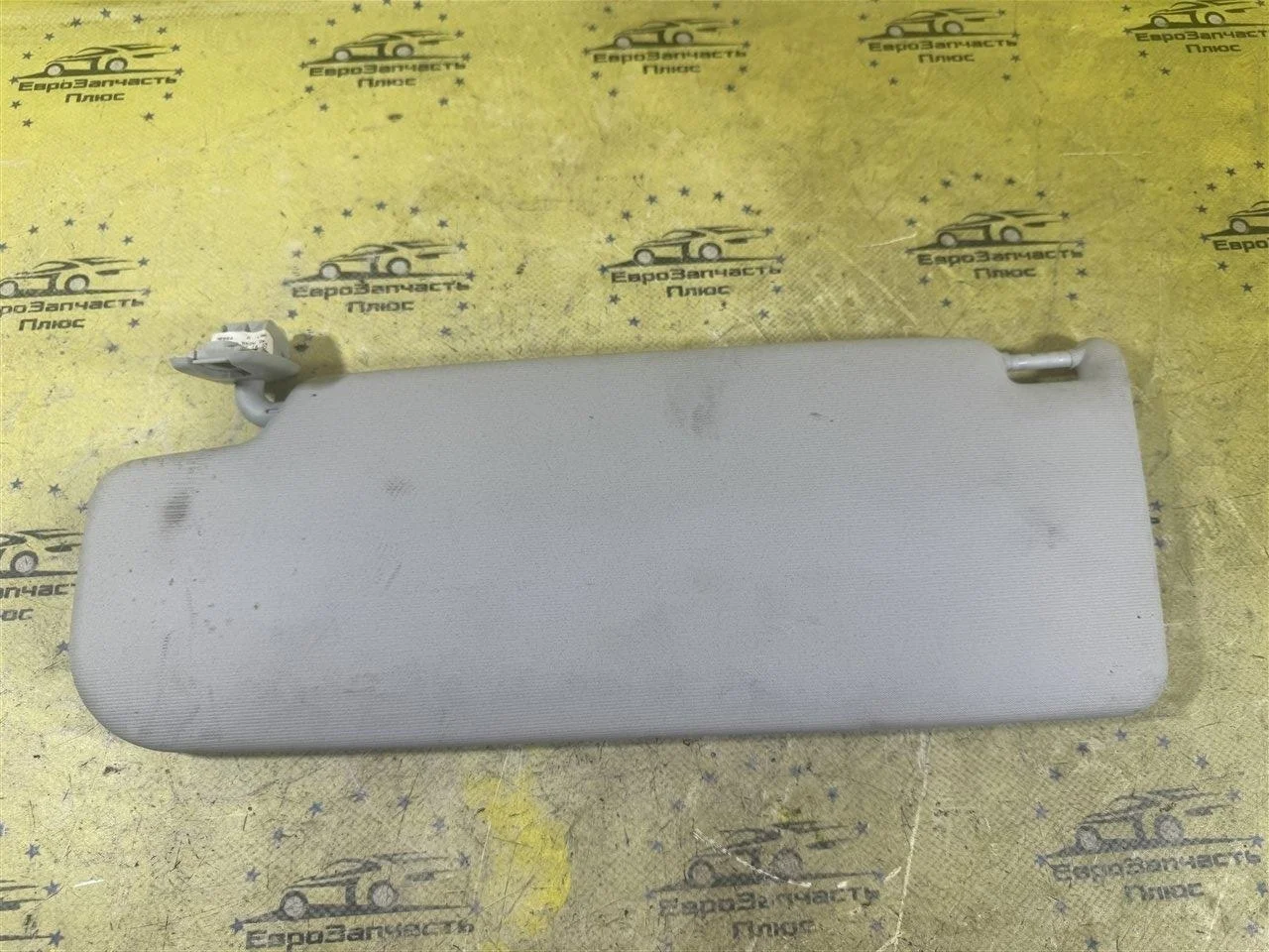 Козырек солнцезащитный Volkswagen Passat B6 1K0857552, правый