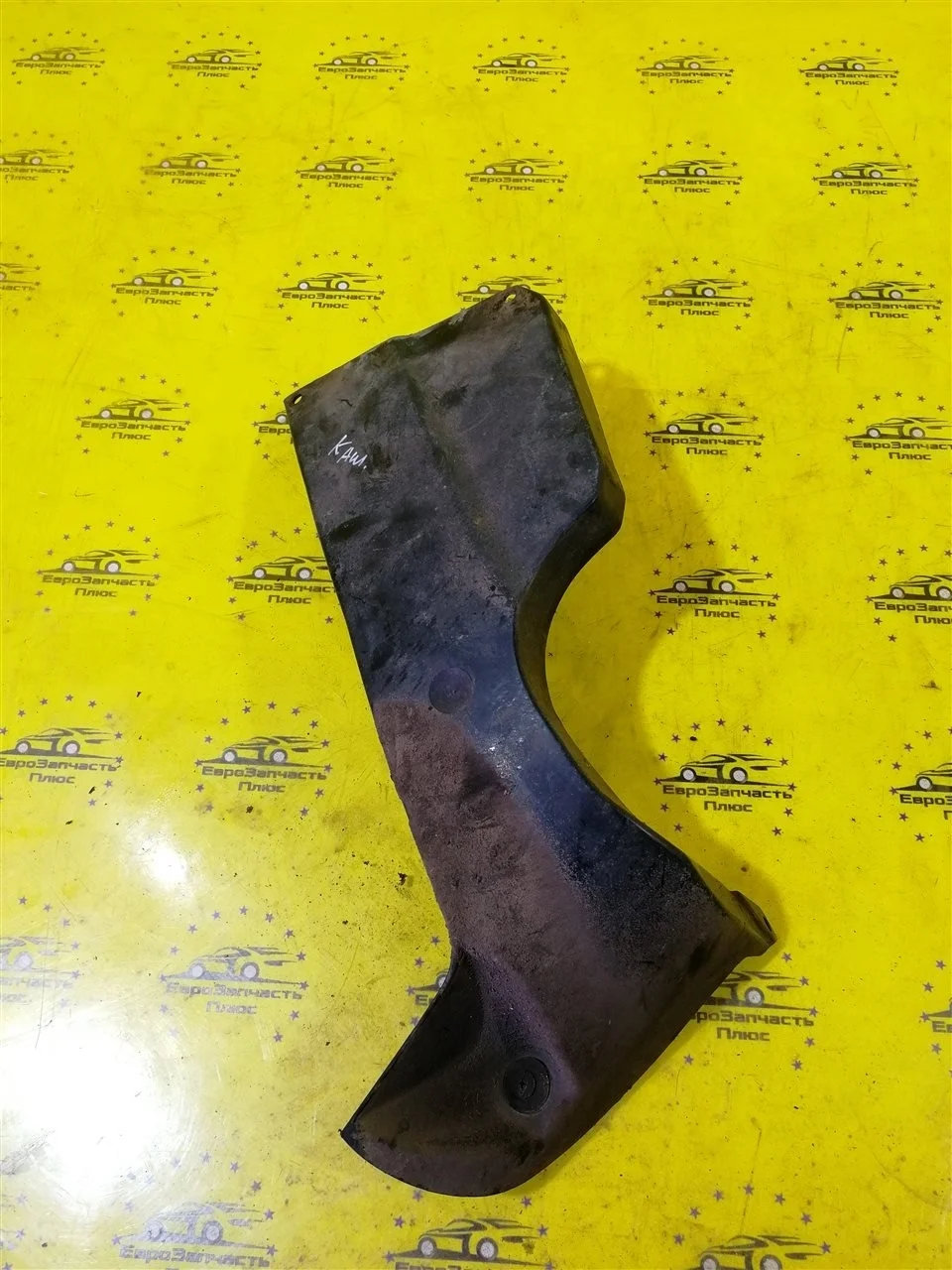 Пыльник бампера Nissan Qashqai 748A2BR00A J10, задний правый