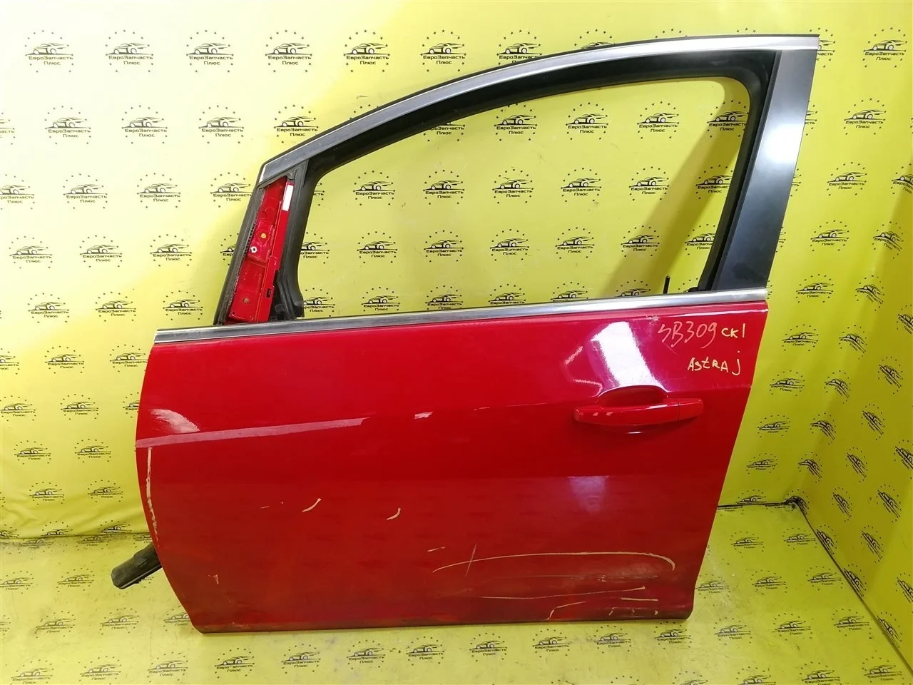 Дверь Opel Astra 13285606 J, передняя левая