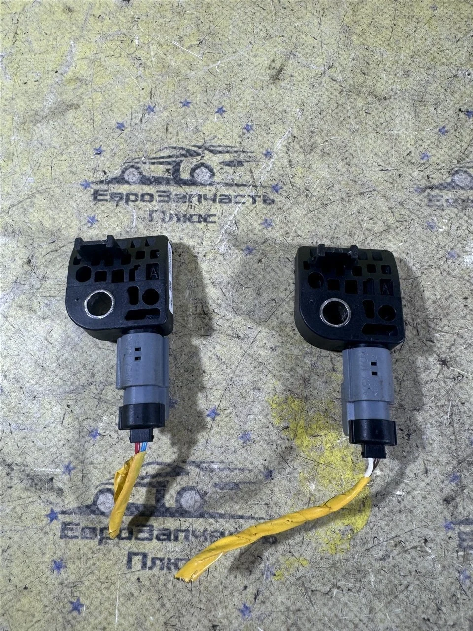 Датчик AirBag Kia Sportage 3 959202S000 SL