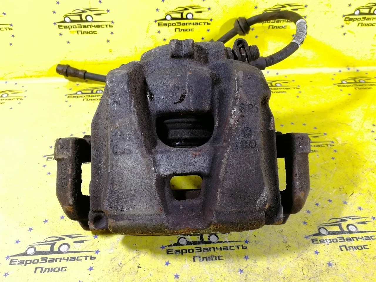 Суппорт Audi A4 8K0615123C B8, передний левый