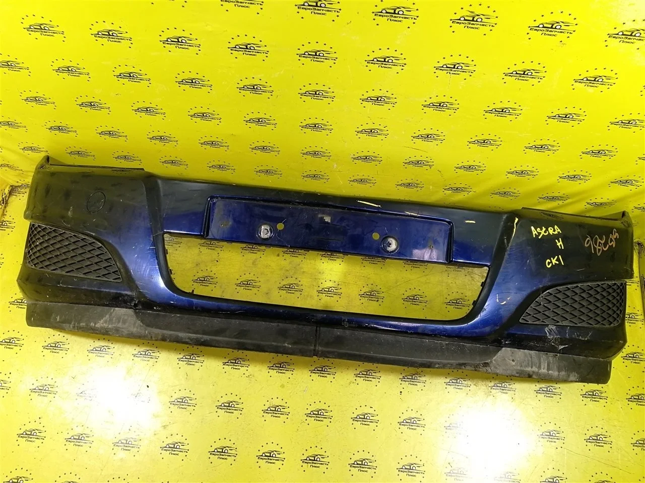 Бампер Opel Astra 13225746 H, передний