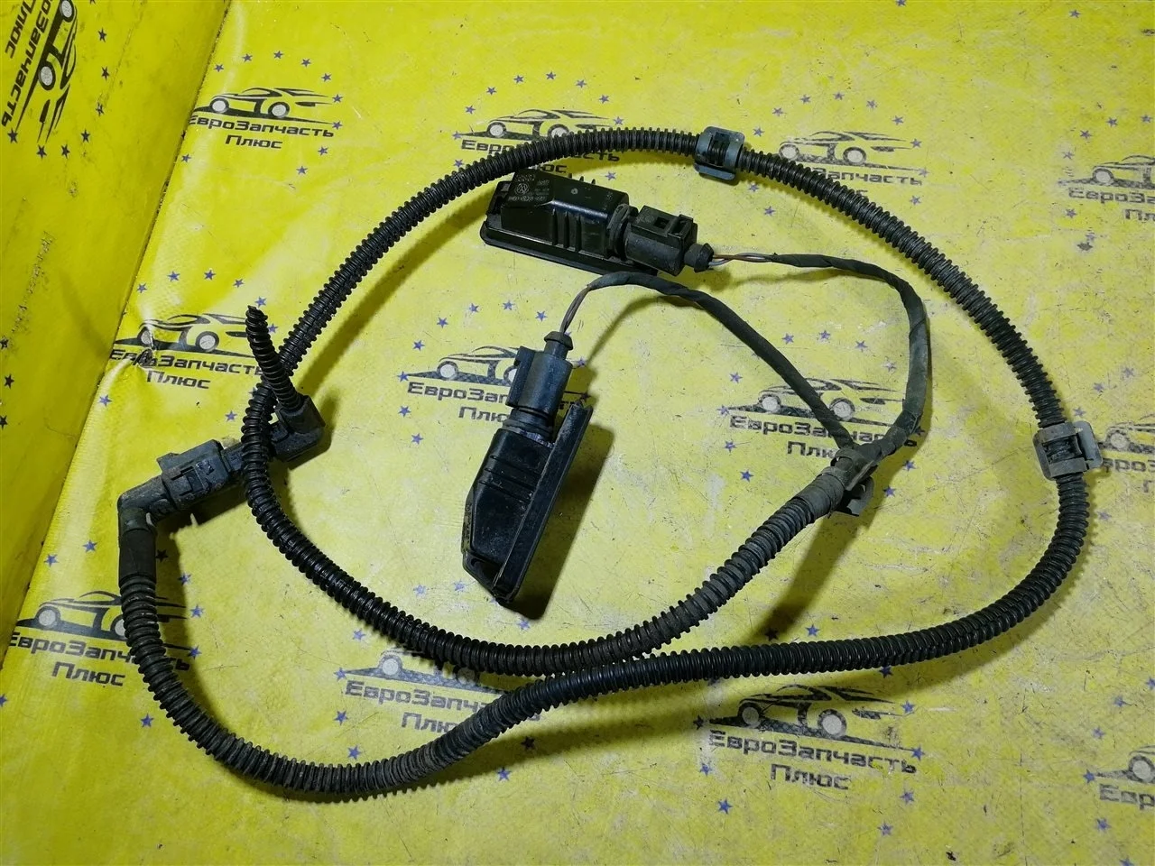 Подсветка номера Volkswagen Golf 6 1K8943021 MK6