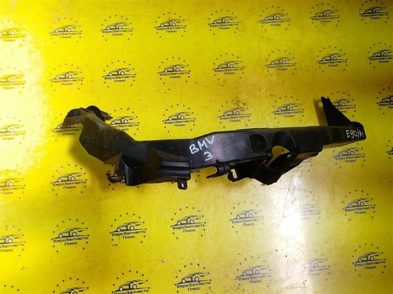 Кронштейн фары Bmw 3 51647116708 E91, передний правый