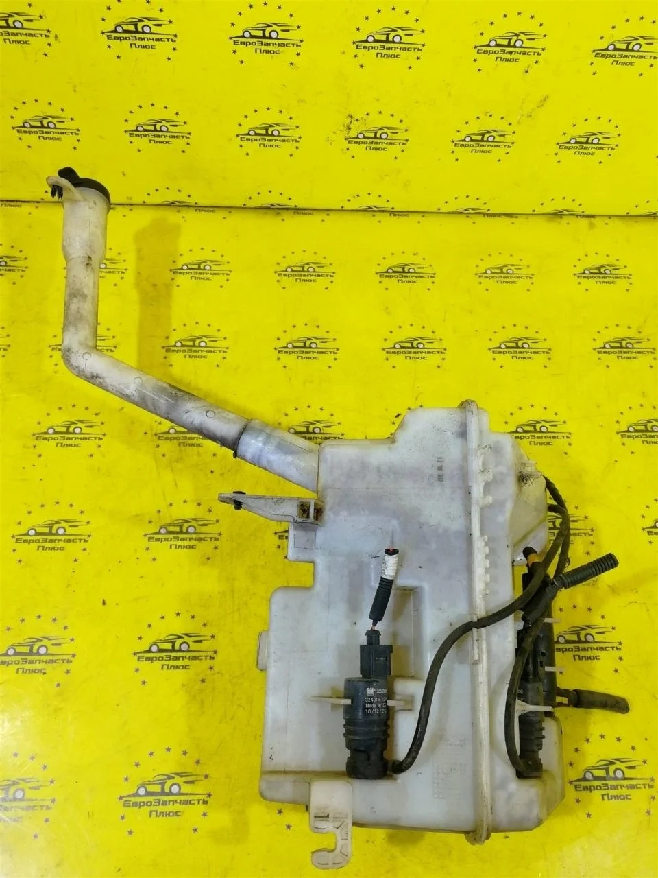 Бачок омывателя Chevrolet Captiva 20777307 С140