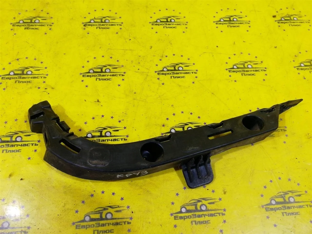 Кронштейн заднего бампера Chevrolet Cruze 95144252 J300, задний правый