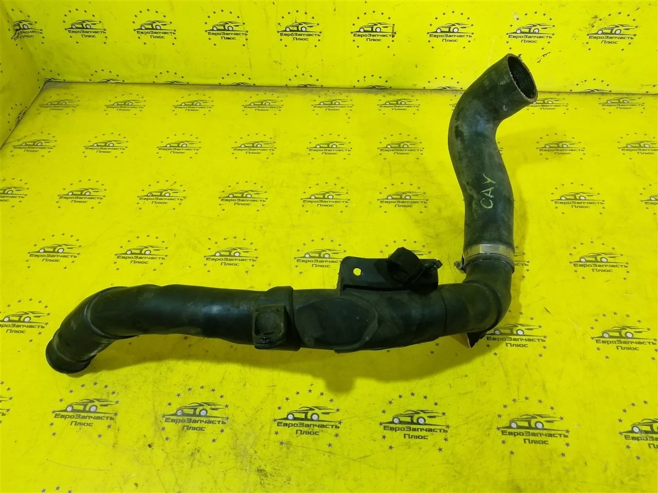 Патрубок интеркулера Skoda Octavia A5 1K0145840AA 1Z