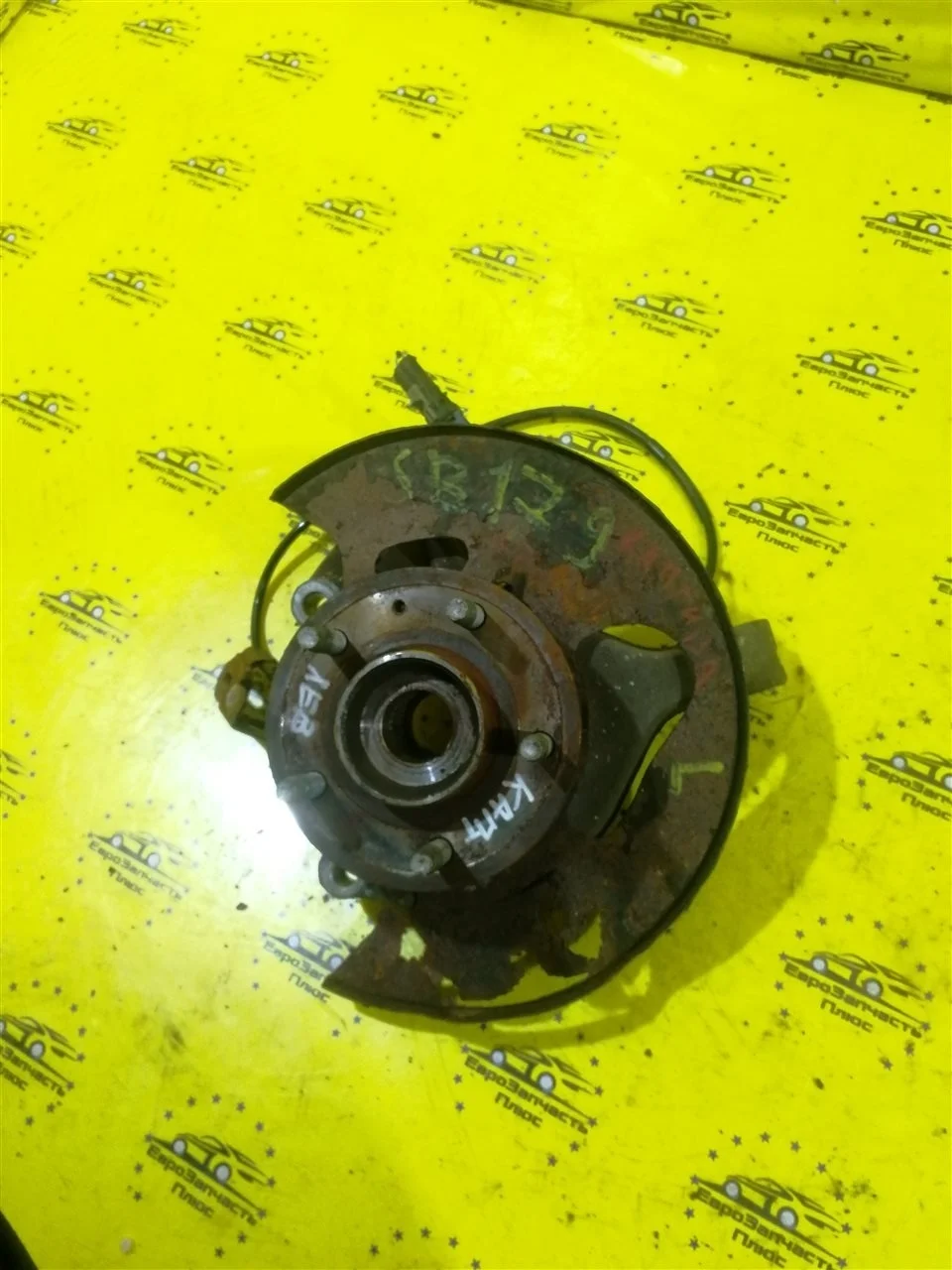 Кулак поворотный Nissan Qashqai 40015JD000 J10, передний левый