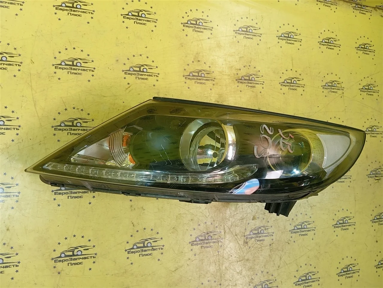 Фара Kia Sportage 3 921013U210 SL, передняя левая