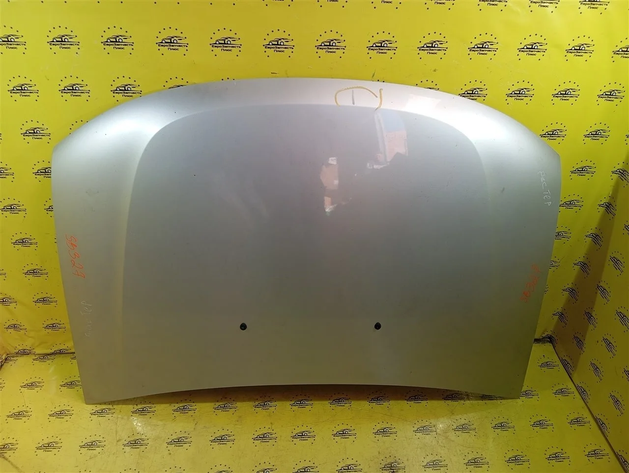 Капот Renault Duster 651008494R HS