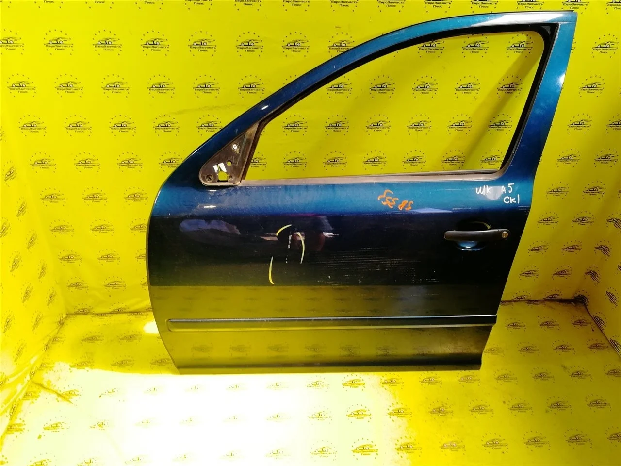 Дверь Skoda Octavia A5 1Z0831051 1Z, передняя левая
