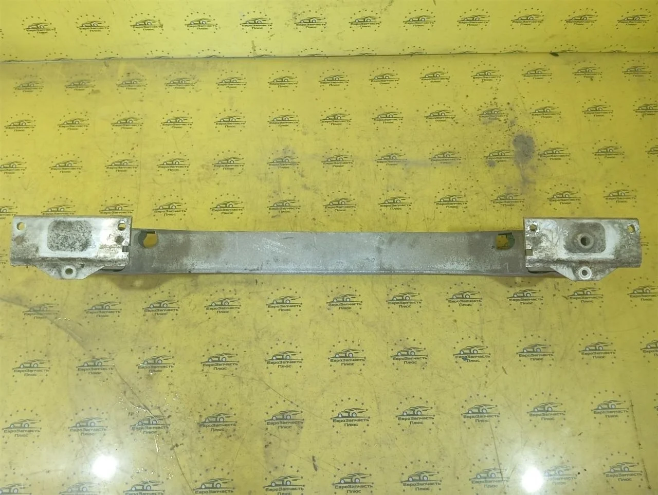 Усилитель бампера Chevrolet Cruze 12776325 J300, задний